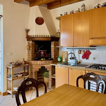 شقة Airy & Panoramic With Terrace, 2 Minutes From The Sea