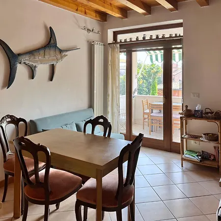 Airy & Panoramic With Terrace, 2 Minutes From The Sea