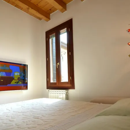 Airy & Panoramic With Terrace, 2 Minutes From The Sea