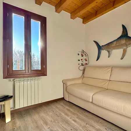 Airy & Panoramic With Terrace, 2 Minutes From The Sea *