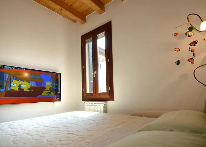 Airy & Panoramic With Terrace, 2 Minutes From The Sea